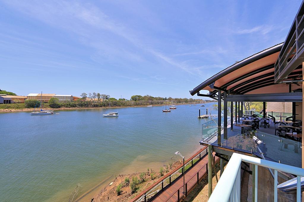 Burnett Riverside Hotel 번더버그 외부 사진