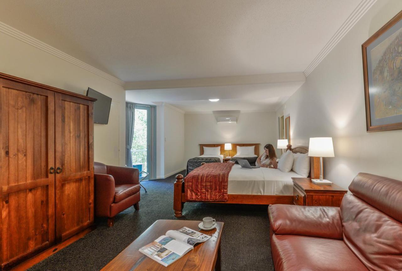 Burnett Riverside Hotel 번더버그 외부 사진