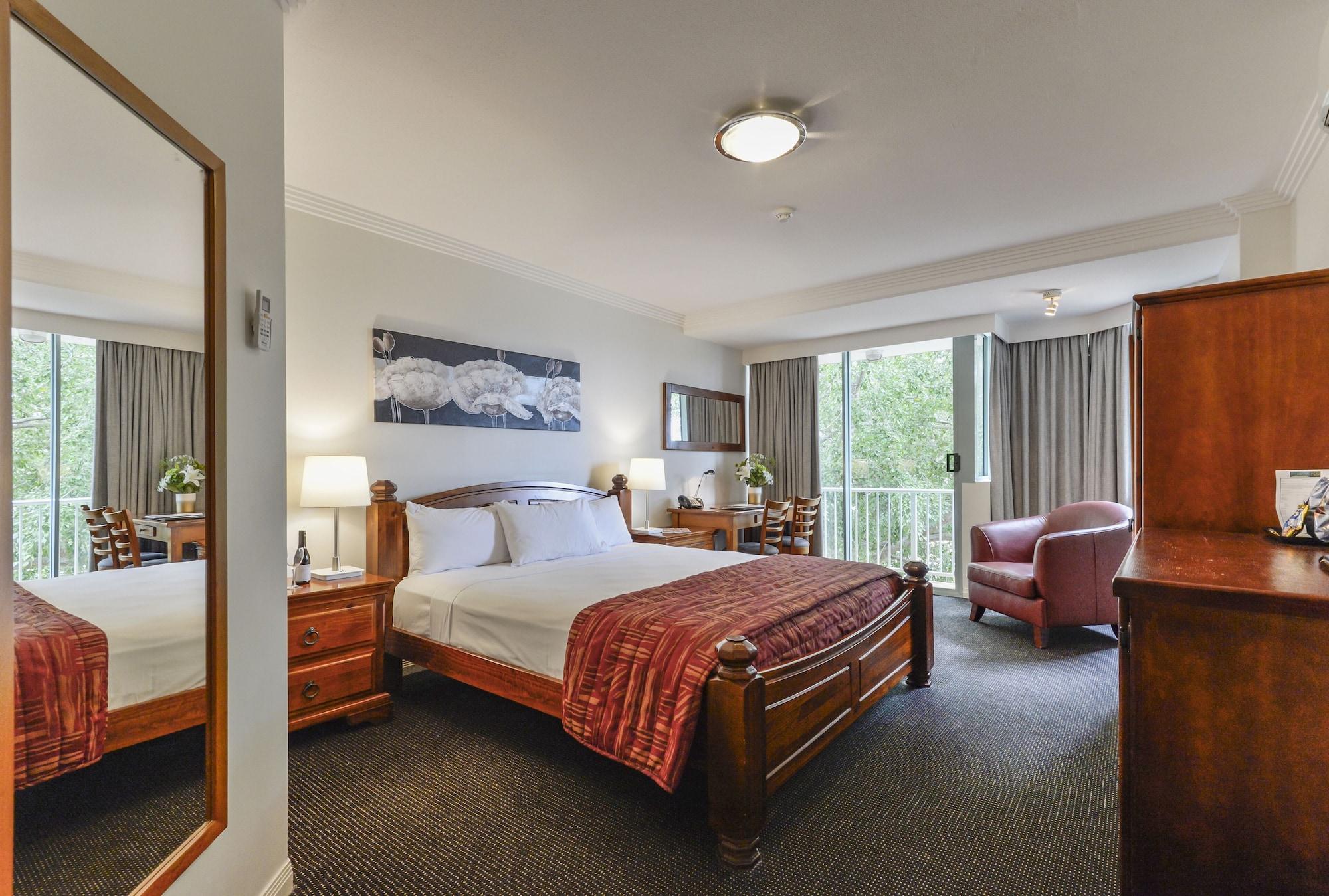 Burnett Riverside Hotel 번더버그 외부 사진