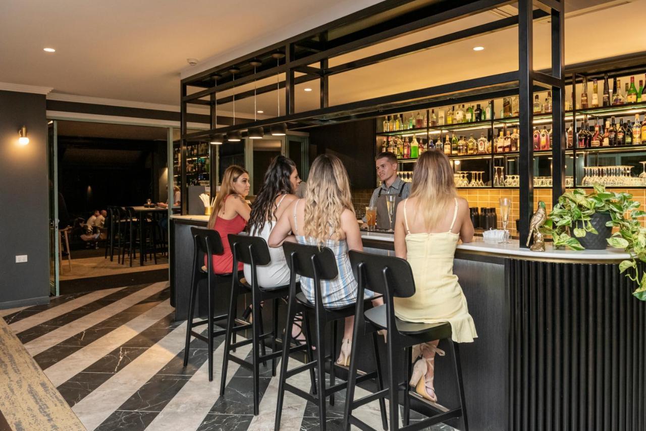 Burnett Riverside Hotel 번더버그 외부 사진